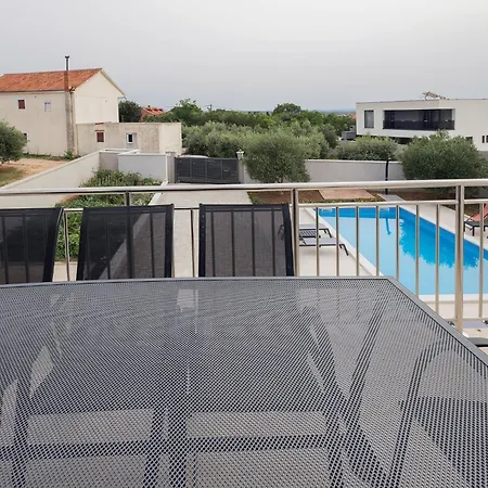 Dom wakacyjny Milutin 1